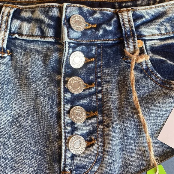 Indigo Rein Distressed Jean Shorts - Picture 8 of 14